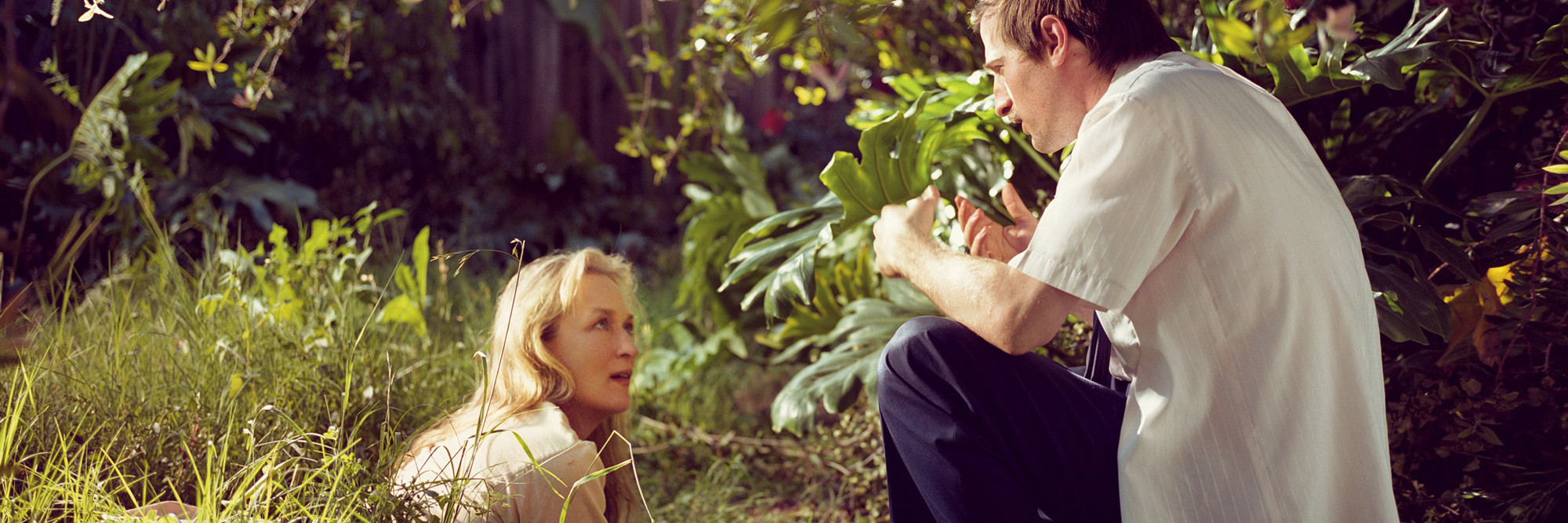Spike Jonze and Meryl Streep on the set of Adaptation. 2002. USA. Directed by Spike Jonze. © Brigitte Lacombe