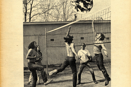 “The World Game.” In Whole Earth Catalog (March 1970).