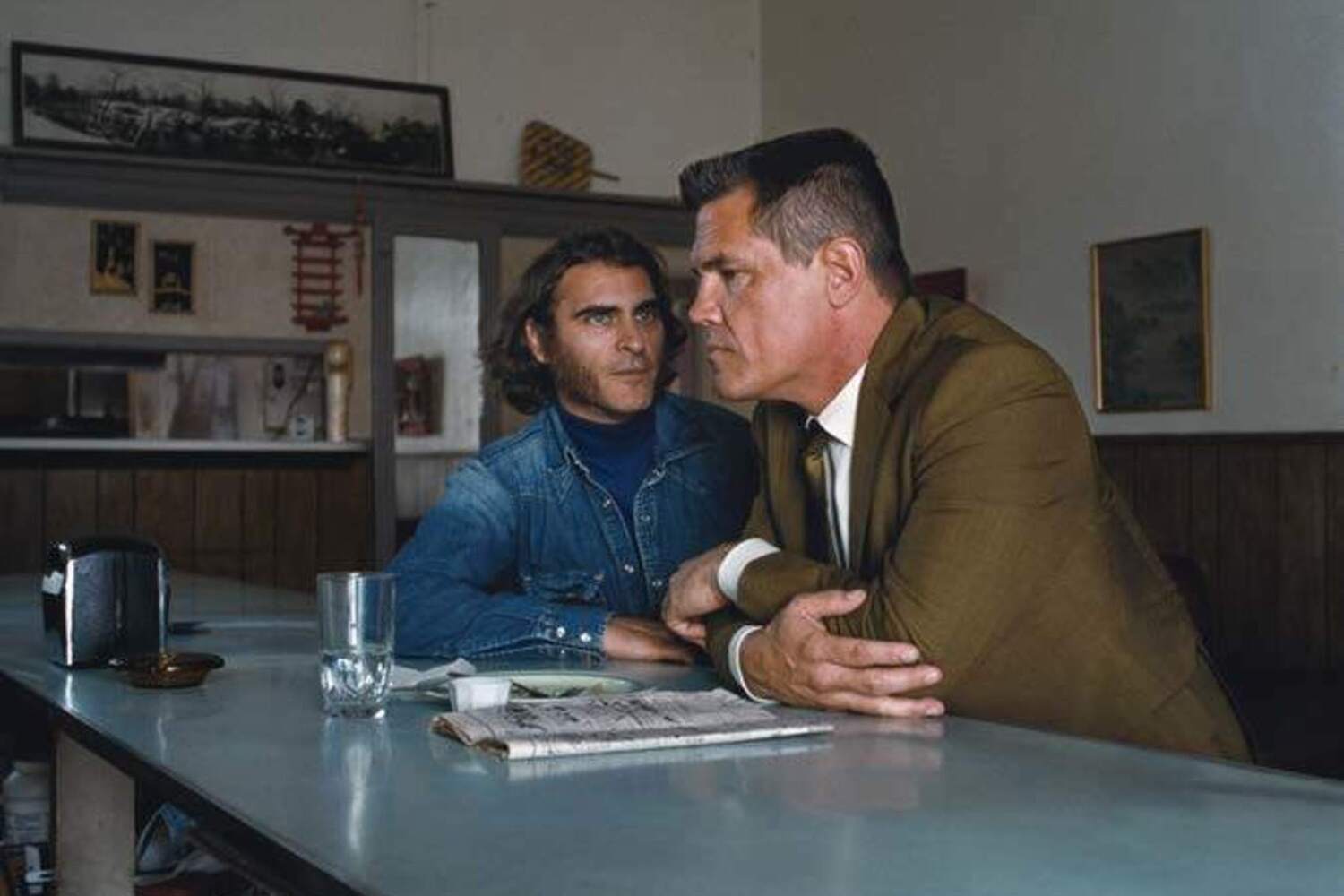Inherent Vice. 2014. USA. Directed by Paul Thomas Anderson. Courtesy of Warner Bros