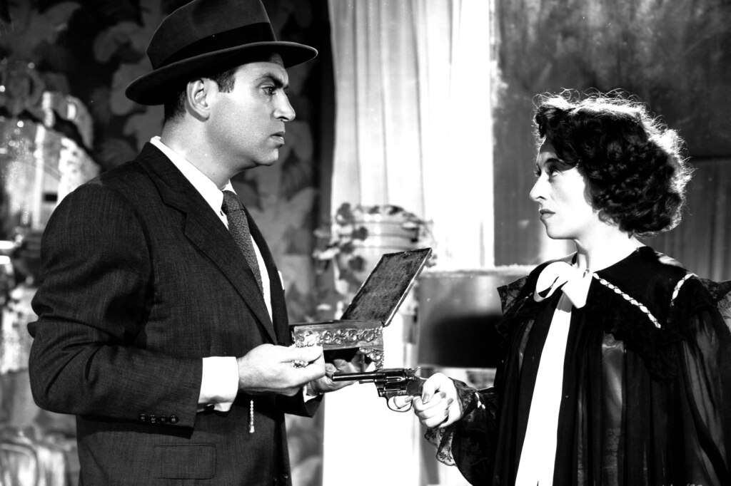 Night Falls. 1952. Mexico. Directed by Roberto Gavaldón. Courtesy Filmoteca UNAM