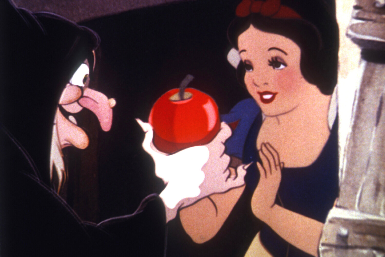 Snow White and the Seven Dwarfs. 1937. USA. Directed by David Hand, William Cottrell, Wilfred Jackson, Larry Morey, Perce Pearce, Ben Sharpsteen. Image courtesy RKO Radio Pictures/Photofest