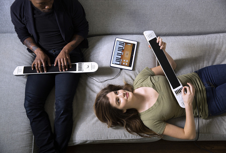 Artiphon. INSTRUMENT 1. 2015. Injection molded ABS. Image courtesy Artiphon Inc.