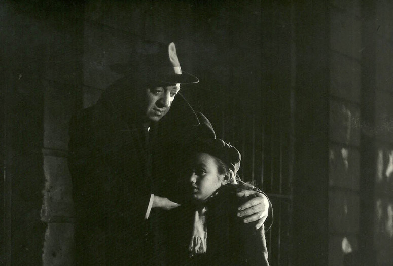 El vampiro negro (The Black Vampire). 1953. Argentina. Produced and directed by Román Viñoly Barreto. 90 min.