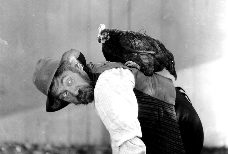 Pass the Gravy. 1928. USA. Directed by Fred Guiol