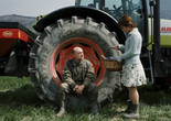 Je vous trouve très beau (You Are So Beautiful). 2005. France. Directed by Isabelle Mergault. Courtesy of Collection Musée Gaumont
