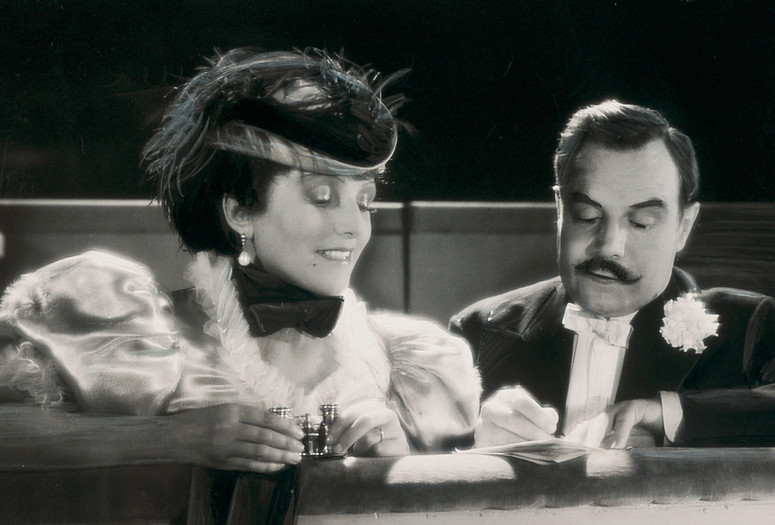La tendre ennemie. 1936. France. Directed by Max Ophuls. Courtesy of Collection Musée Gaumont