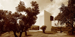 Emilio Ambasz. House of Spiritual Retreat, outside Seville, Spain. 2004. Photo © 2005 Michele Alassio