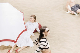 Cedric Buchet. Untitled photograph from Prada advertising campaign Spring/Summer 2001. Chromogenic color print, 17 1/8 × 24 5/8″ (43.5 × 62.5 cm). Courtesy the photographer, Streeters USA, and Jousse Entreprise, Paris. © 2004 Cedric Buchet