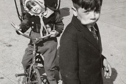 Rudy Burckhardt. Untitled, from the unique album An Afternoon in Astoria. 1940. Gelatin silver print, 3 9/16 × 3 1/16″ (9.1 × 7.8 cm). The Museum of Modern Art, New York. Gift of CameraWorks, Inc., and purchase. © The Estate of Rudolph Burckhardt