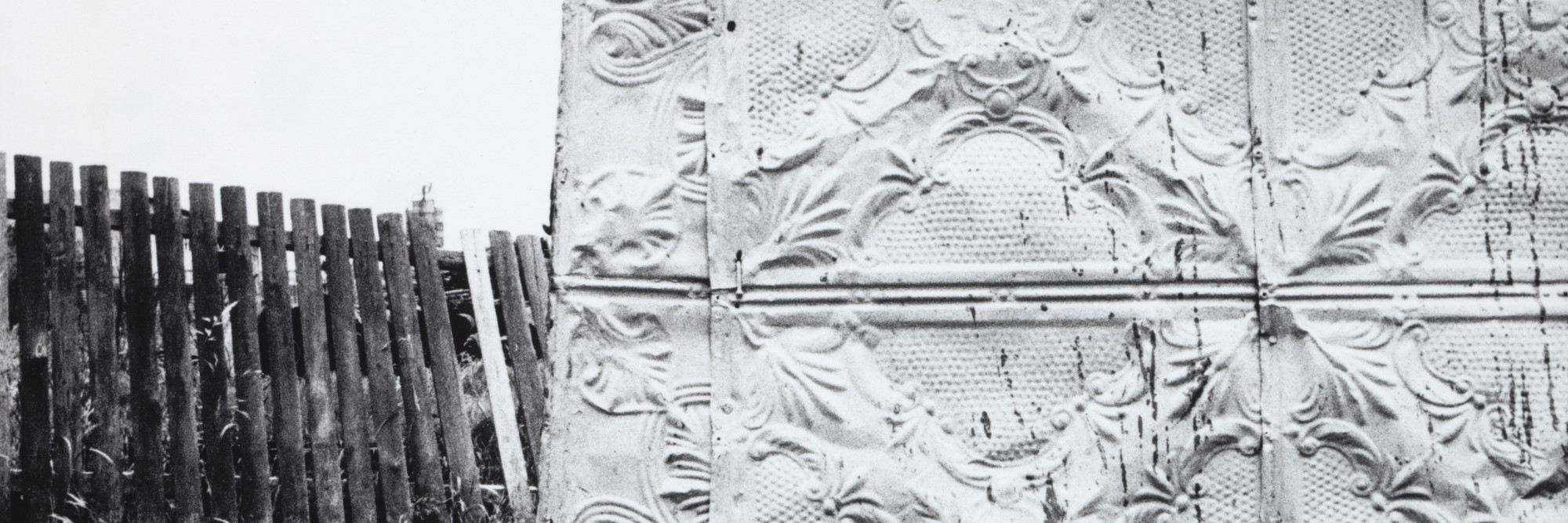 David Goldblatt. Café-de-Move-On, Braamfontein, Johannesburg, Transvaal. November 1964. Gelatin-silver print, 7 13/16ʺ × 5 3/16ʺ (19.8 × 13.2 cm). Gift of Paul F. Walter in honor of Matthew Bergey. © 2016 David Goldblatt