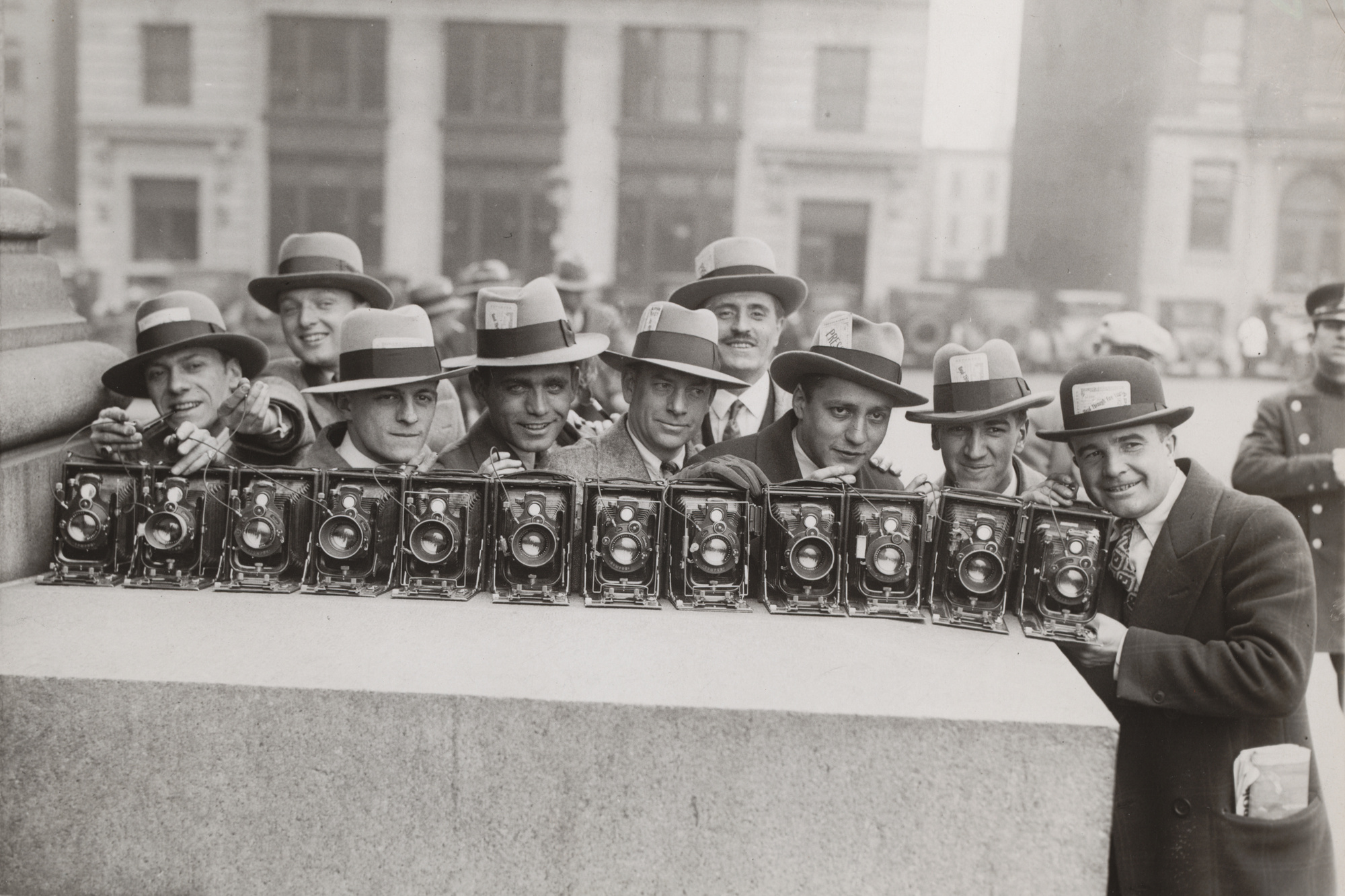 Times Wide World Photos. “Selection of Jury Delays Snyder Trial.” April 1927. Gelatin silver print, 7 3/4 × 10″ (19.7 × 25.4 cm). The New York Times Collection. © 2016 Times Wide World Photos