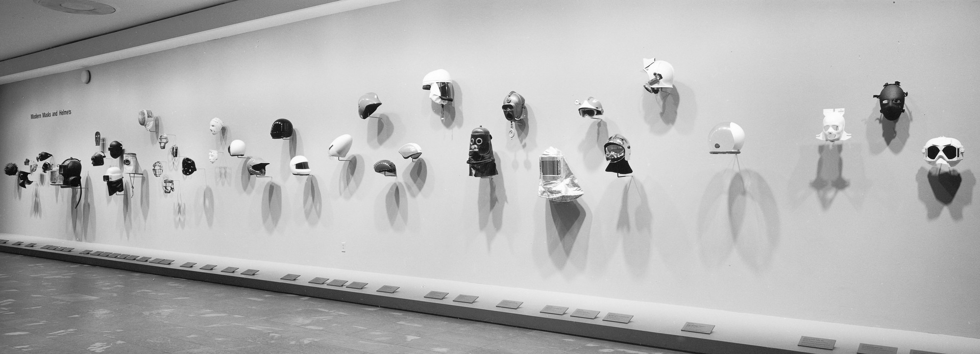 MOMAModern Masks and Helmets 展覧会カタログ Modern Masks and Helmets | MoMA