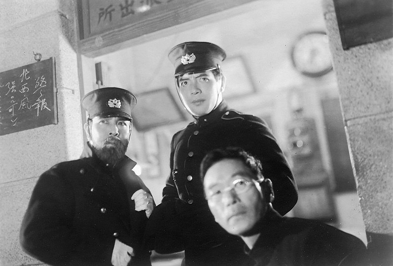 Keisatsukan (Police Officer). 1933. Japan. Directed by Tomu Uchida. Courtesy National Film Center, Tokyo