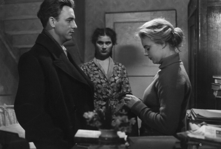 Vesna na Zarechnoi ulitse (Springtime on Zarechnaia Street). 1956. USSR. Directed by Marlen Khutsiev, Feliks Mironer