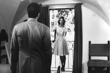 L’avventura. 1960. Italy. Directed by Michelangelo Antonioni. Courtesy of Photofest
