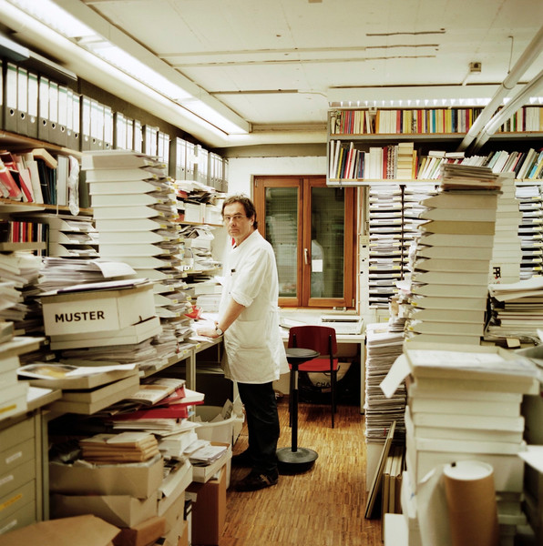 How to Make a Book with Steidl. 2010. Germany. Directed by Gereon Wetzel, Jörg Adolph