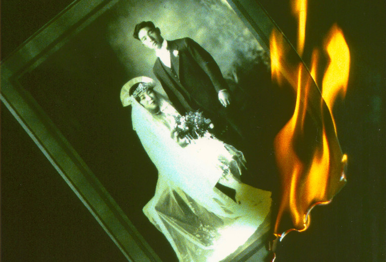 Rabbit in the Moon. 1999. USA. Directed by Emiko Omori. Courtesy of Emiko Omori