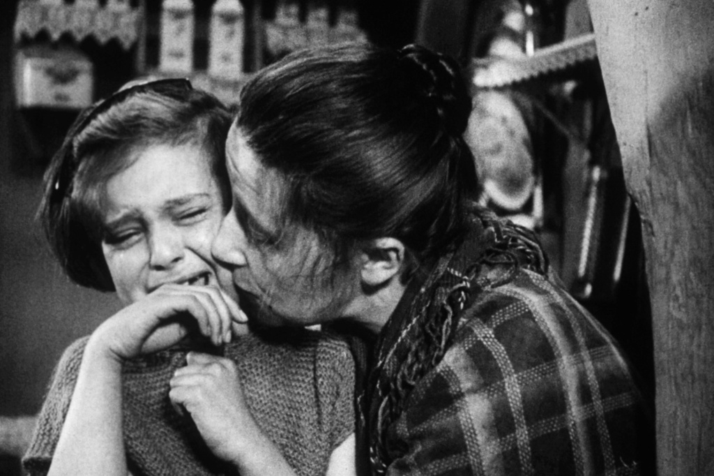 Takový je život (Such Is Life). 1929. Czechoslovakia. Directed by Carl Junghans. Courtesy of NFA