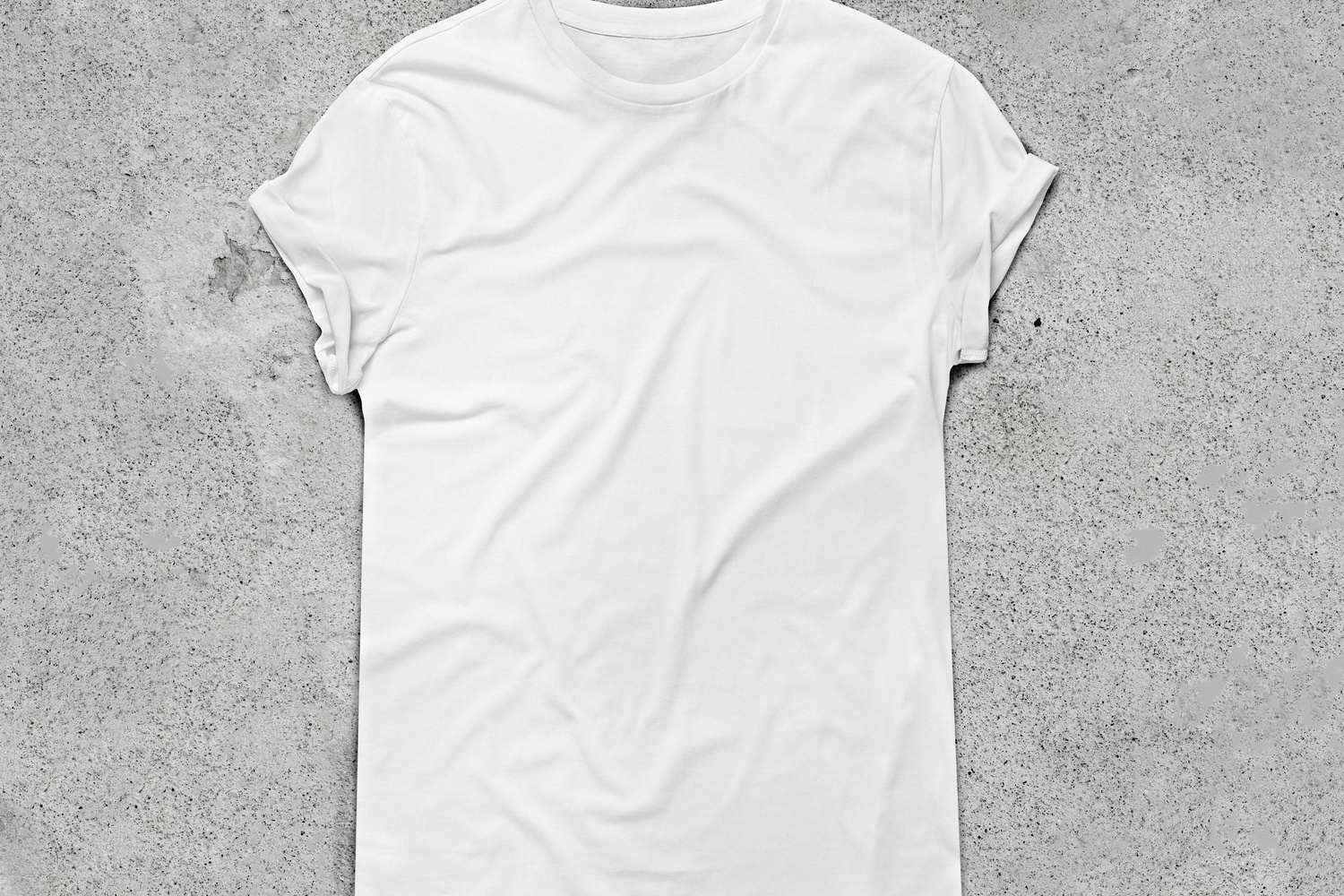 White T-shirt. Image courtesy Shutterstock/SFIO CRACHO