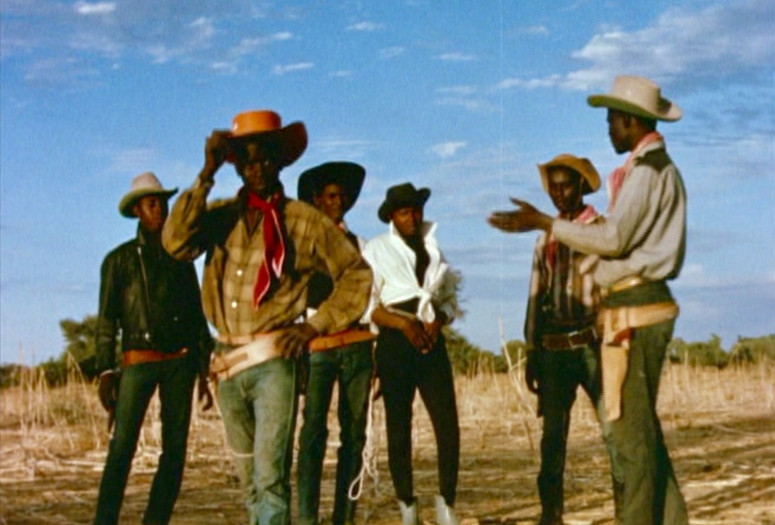 Le Retour d’un aventurier (The Return of an Adventurer). 1966. Niger. Directed by Moustapha Alassane