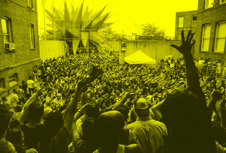 Audience at MoMA PS1’s Warm Up 2012. Image courtesy of MoMA PS1. Photo by Loren Wohl.