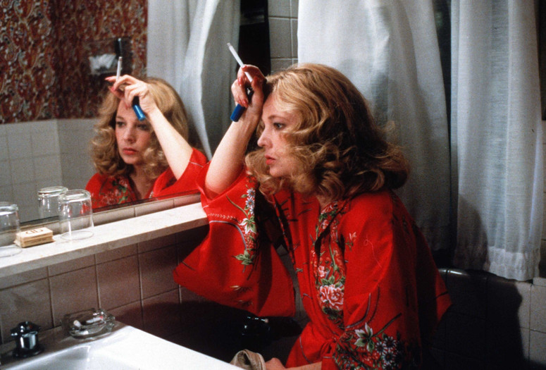 Gloria. 1980. USA. Written and directed by John Cassavetes. Courtesy of Columbia Pictures/Photofest. © Columbia Pictures
