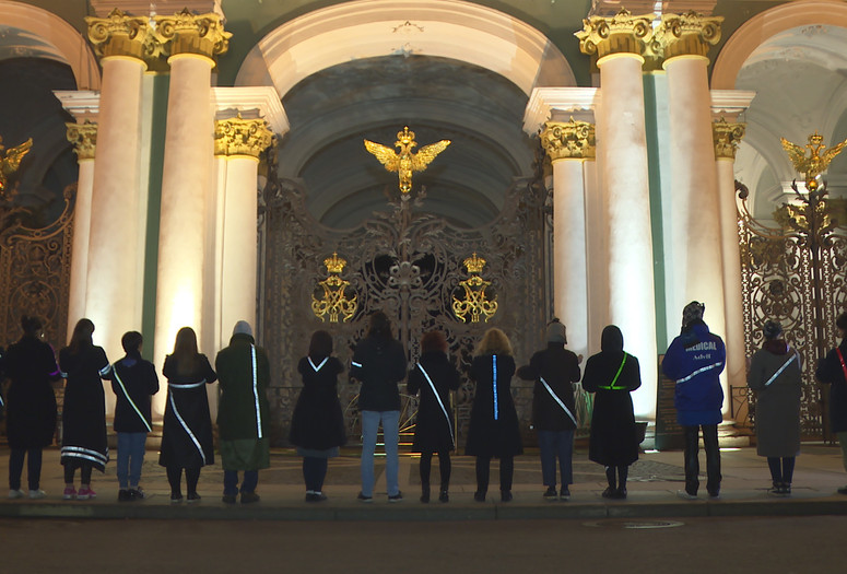 Chto Delat. Still from Palace Square 100 Years After. Four Seasons of Zombie. 2017. Courtesy of the artist