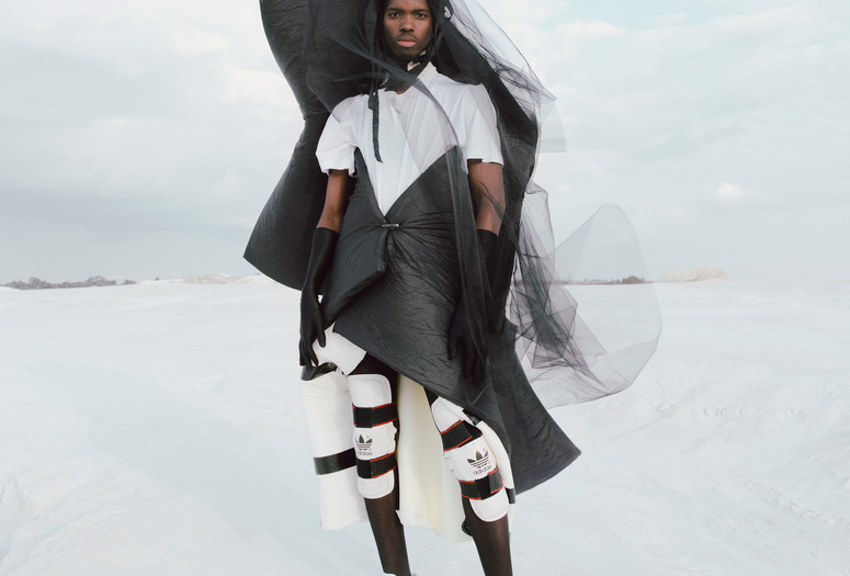 White T-shirt and Y-3 interpreted for Items: Is Fashion Modern? by Kristin-Lee Moolman and IB Kamara. © 2017 Kristin-Lee Moolman and IB Kamara