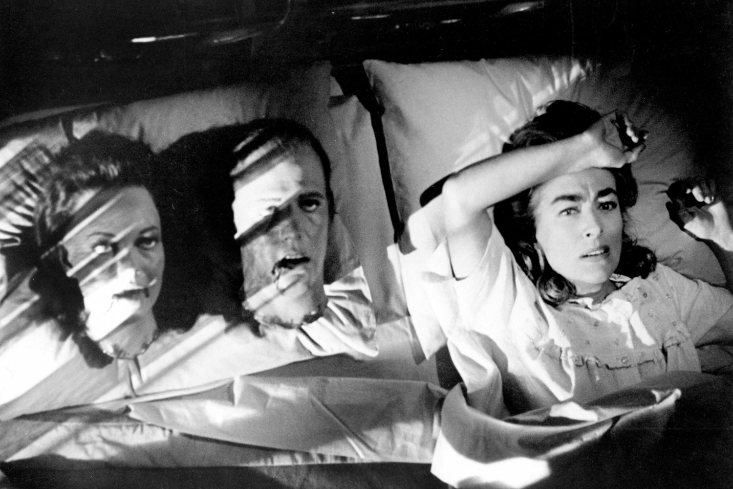 Strait-Jacket. 1964. USA. Directed by William Castle