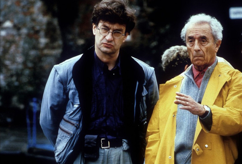 Fare un film per me è vivere (To Make a Film Is to Be Alive). 1995. France/Italy. Directed by Enrica Antonioni. Michelangelo Antonioni and Wim Wenders on the set of Beyond the Clouds