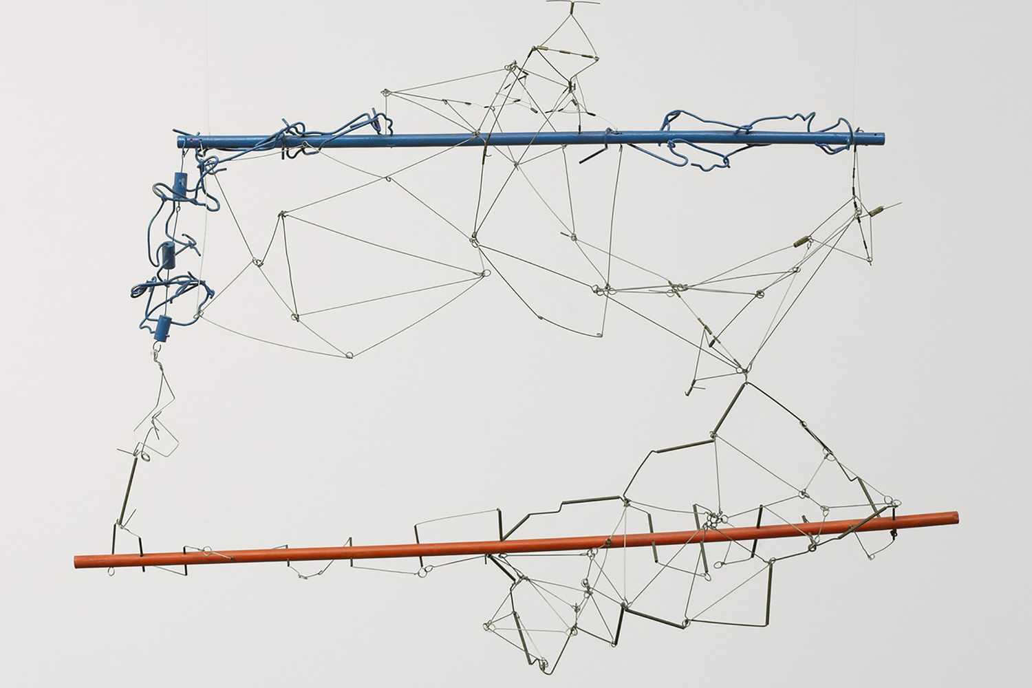 Gego (Gertrud Goldschmidt). Drawing without Paper 84/25 and 84/26. 1984 and 1987. Enamel on wood and stainless steel wire, 23 5/8 x 34 5/8 x 16 3/4″ (60 x 88 x 40 cm). The Museum of Modern Art, NY. Gift of Patricia Phelps de Cisneros in honor of Susan and Glenn Lowry. Copyright © 2017 Fundación Gego