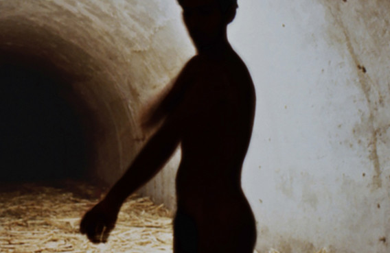 Tania Bruguera. Untitled (Havana, 2000), 2000. Sugar cane bagasse, video (black and white, silent; 4:37 min.), and live performance. Dimensions variable. The Museum of Modern Art, New York.The Modern Women&#39;s Fund and Committee on Media and Performance Art Funds. © 2018 Tania Bruguera. Installation view, Uno más cerca del otro, VII Bienal de La Habana. Fortaleza de San Carlos de la Cabaña, Galería de Contraminas de San Ambrosio, Havana (November 17, 2000). Image courtesy the artist. Photo: Casey Stoll.