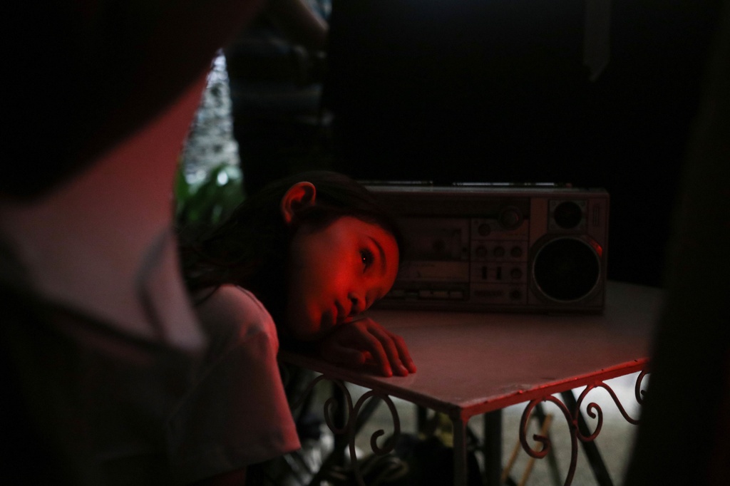 Nervous Translation. 2018. Philippines. Directed by Shireen Seno. Courtesy of Shireen Seno