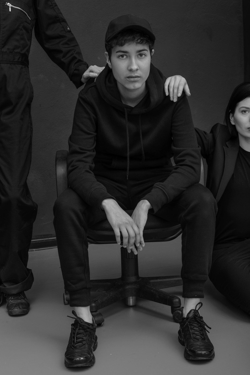 Andrzej Steinbach. Untitled from the series Gesellschaft beginnt mit drei. 2017. Pigmented inkjet print. Courtesy the artist and Galerie Conradi, Brussels and Hamburg. © 2018 Andrzej Steinbach