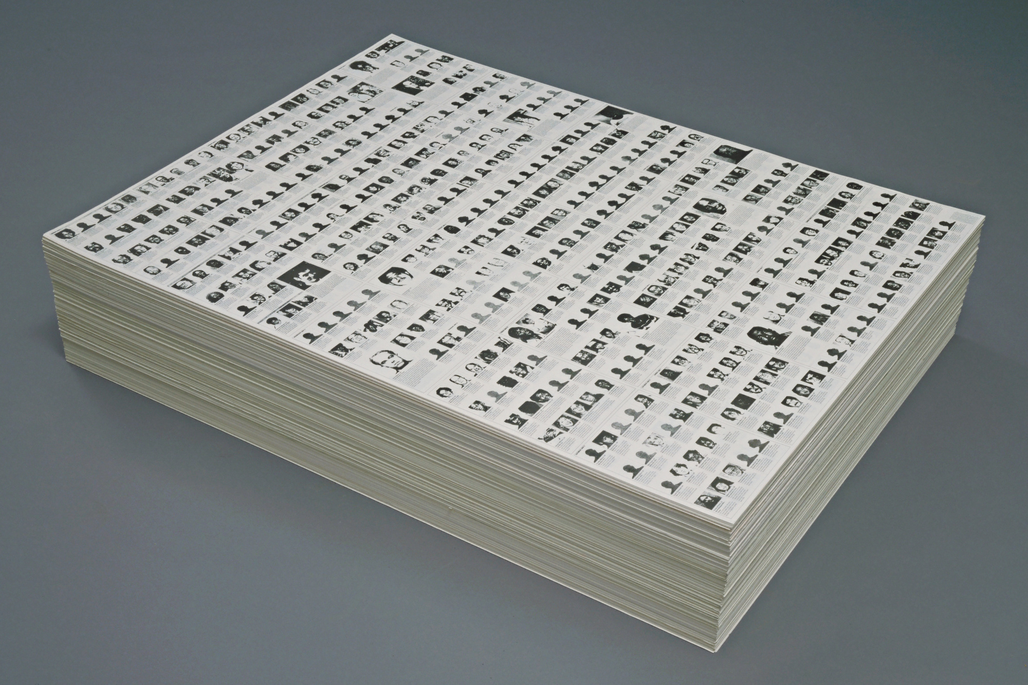 Felix Gonzalez-Torres. "Untitled" (Death by Gun). 1990