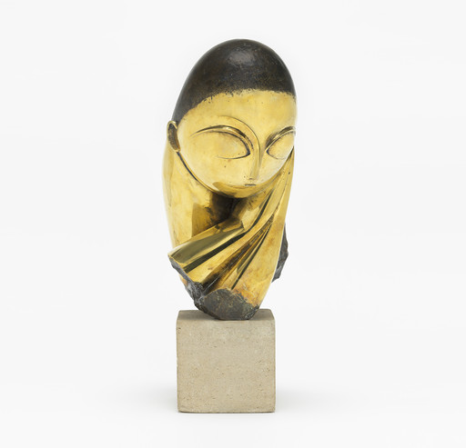 Constantin Brancusi. Mlle Pogany. Version I, 1913 (after a marble of 1912). Bronze with black patina, 17 1⁄4 x 8 1⁄2 x 12 1⁄2” (43.8 x 21.5 x 31.7 cm), on limestone base, 5 3⁄4 x 6 1⁄8 x 7 3⁄8” (14.6 x 15.6 x 18.7 cm). Acquired through the Lillie P. Bliss Bequest (by exchange). © 2018 Artists Rights Society (ARS), New York/ADAGP, Paris