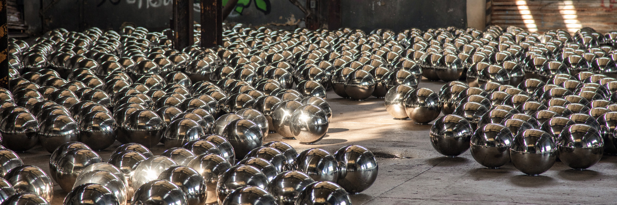 Rockaway! 2018, featuring a site-specific installation of Narcissus Garden by Yayoi Kusama. Artwork © YAYOI KUSAMA. Artwork courtesy Ota Fine Arts, Tokyo/Singapore/Shanghai; Victoria Miro, London/Venice; and David Zwirner, New York. Photo: Pablo Enriquez