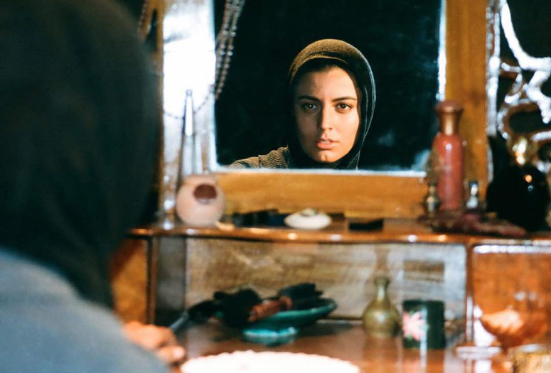Leila. 1996. Iran. Written and directed by Dariush Mehrjui. Courtesy of Three Gardens Film
