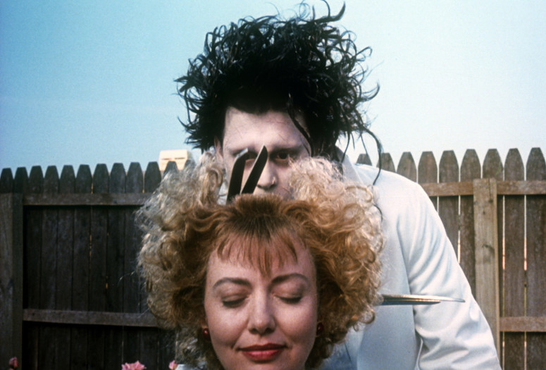 Edward Scissorhands. 1990 USA. Directed by Tim Burton. Courtesy of Twentieth Century Fox/Photofest