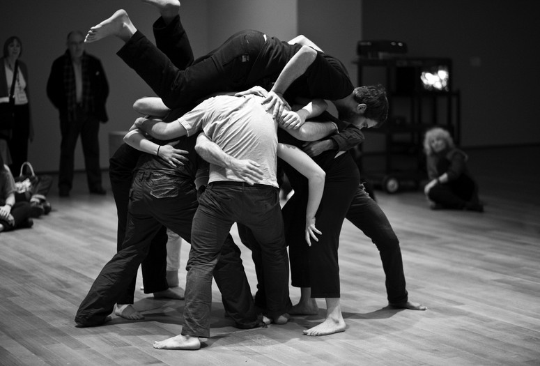Simone Forti. Huddle, 1961. Performance. 10 min. Committee on Media and Performance Art Funds. © 2018 The Museum of Modern Art, New York. Performed in Performance 2: Simone Forti, The Museum of Modern Art, New York, March 7–8, 2009. Digital image: © 2018 Yi-Chun Wu/The Museum of Modern Art, New York