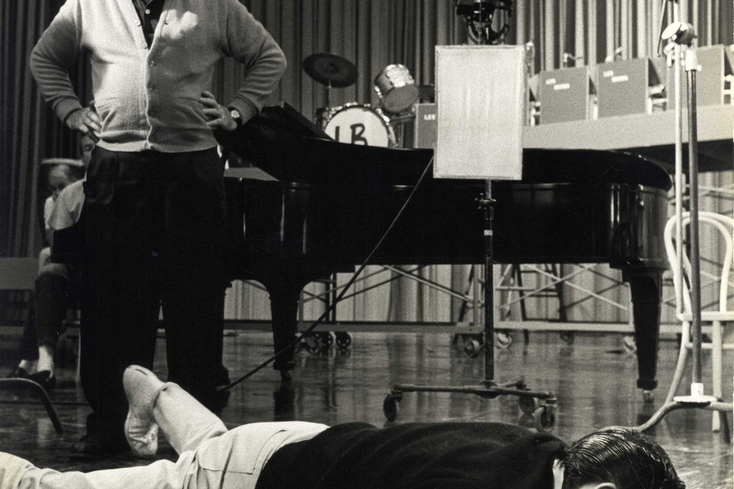 Jerry Lewis “conceding defeat” on the set of The Nutty Professor, 1962. Courtesy Chris Lewis