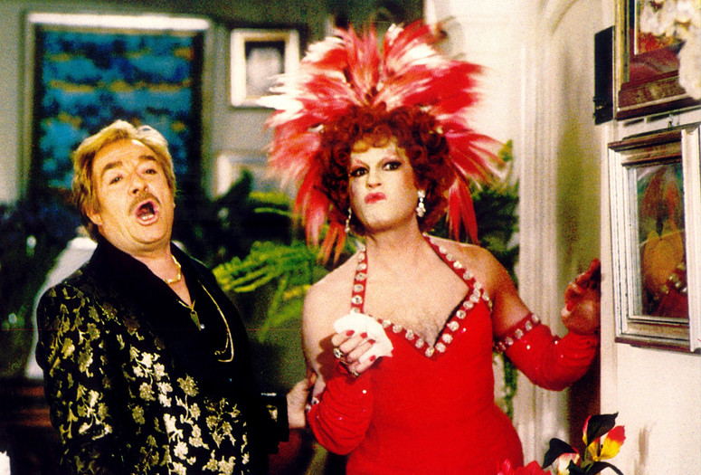 La Cage aux folles. 1978. France/Italy. Directed by Édouard Molinaro. Courtesy Continental Distributing Inc./Photofest