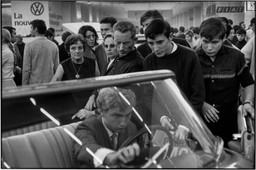 (French, 1908-2004)

Gelatin silver print.
 7 15/16 x 11 3/4" (20.2 x 29.8 cm).
 Fondation Henri Cartier-Bresson, Paris