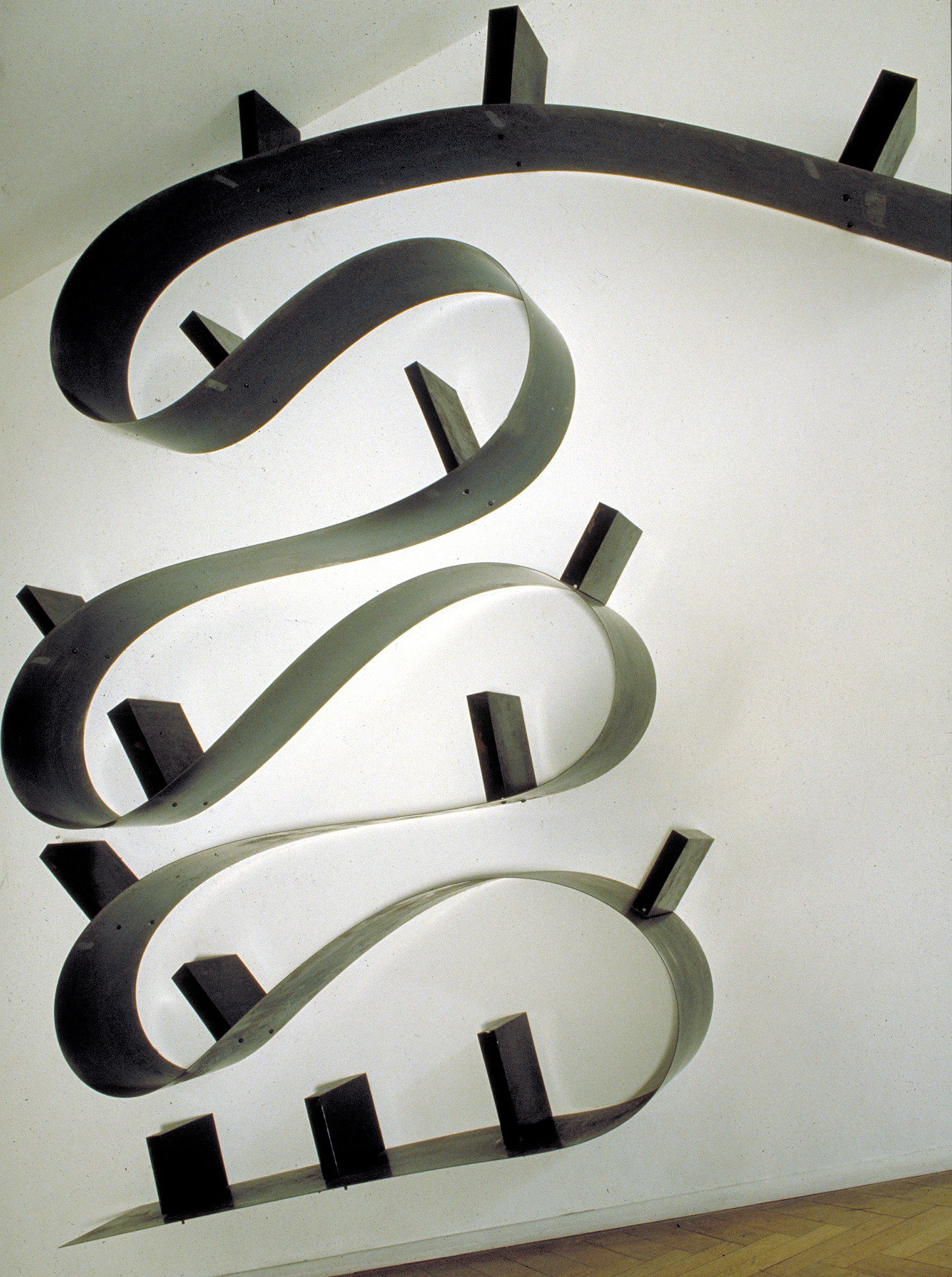 ron arad bookworm