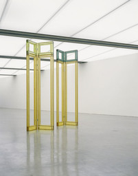 Isa Genzken. Bismarckstrasse. 1994