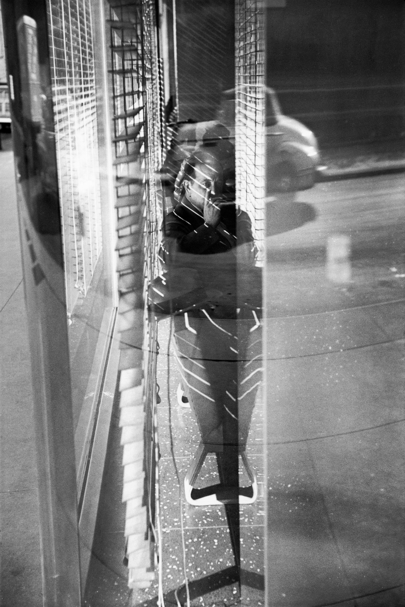 (French, 1908-2004)
Gelatin silver print.
13 5/8 x 9 1/8" (34.7 x 23.4 cm).
Gift of the photographer