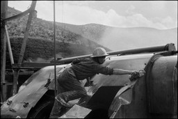 (French, 1908-2004)

Gelatin silver print.
 8 x 11 15/16" (20.3 x 30.4 cm).
 Fondation Henri Cartier-Bresson, Paris