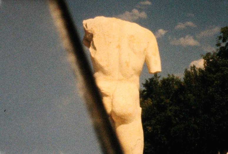 Shape of a Surface. 2017. USA/Turkey. 16mm. Directed by Nazlı Dinçel. Courtesy the artist