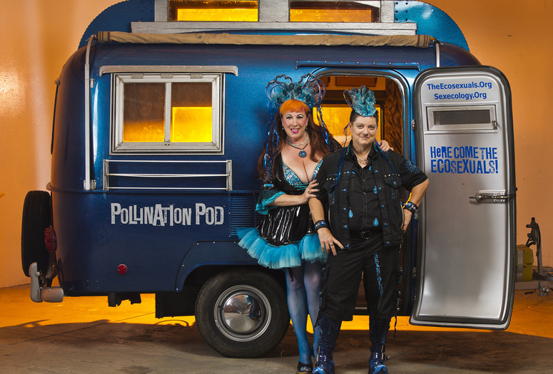 Water Makes Us Wet—An Ecosexual Adventure. USA. 2017. Directed by Annie Sprinkle, Beth Stephens. Courtesy the filmmakers