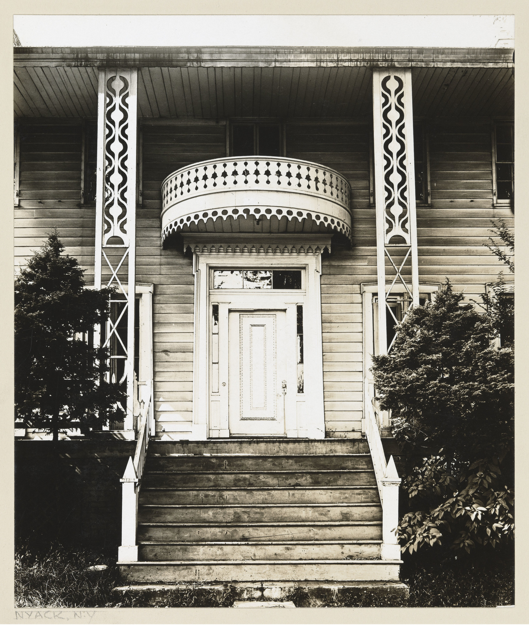 Walker Evans (American, 1903–1975). _Doorway, Nyack, New York_. c. 1931. Gelatin silver print. 7 1/4 × 6 3/16 in. (18.4 × 15.7 cm). The Museum of Modern Art, New York. Gift of Lincoln Kirstein. © 2019 Walker Evans Archive, The Metropolitan Museum of Art